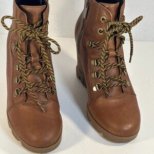 WOMEN'S SIZE 8 SOREL ANKLE BOOTS